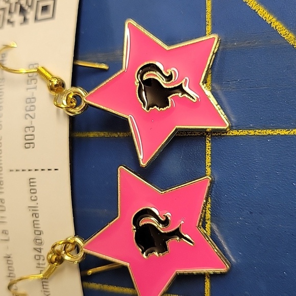 Barbie Dangle Star Earrings Pink - Picture 1 of 1
